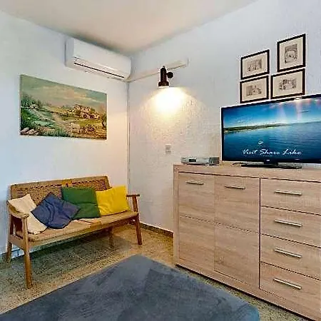 1019 Hotel 2*